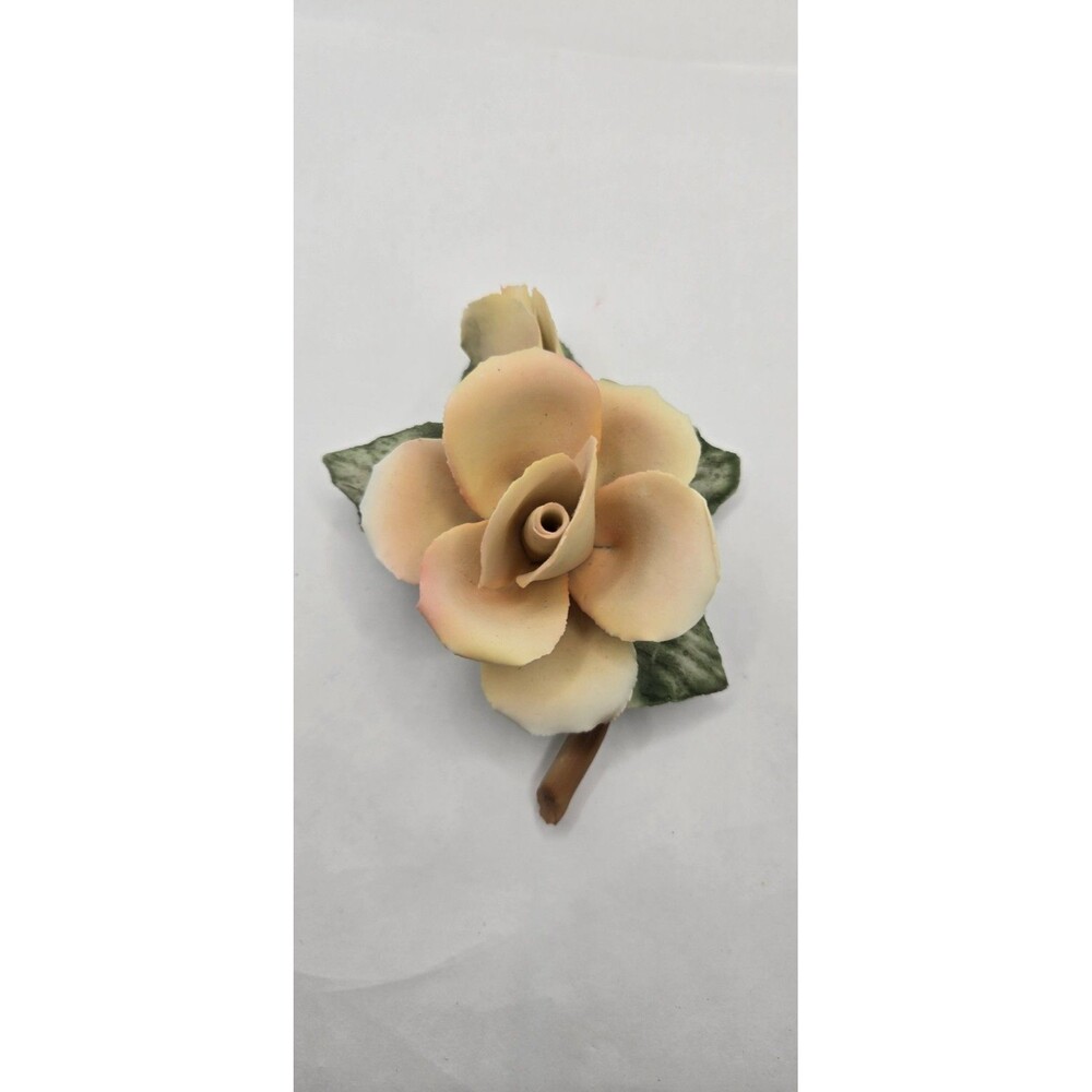 CAPODIMONTE Peach Rose Hand Painted Hand Made